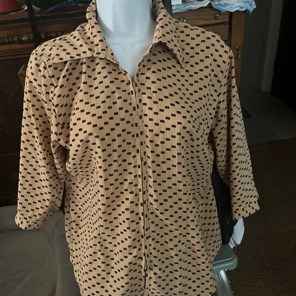 QINHUANG FASHION shirt (large)